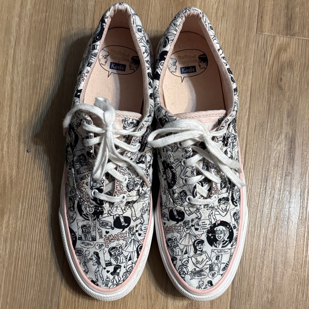 Keds Women's Comic Print Sneakers - Black and White